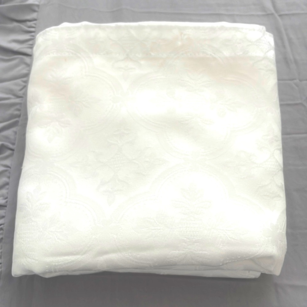 Shower Curtain Cream Color.
